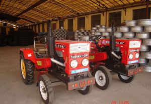 High Quality Farm Usett-404 Four Wheel Tractor