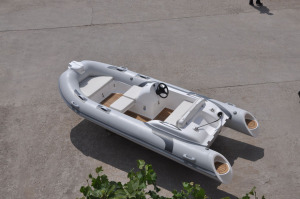 Liya 430 Luxury Motor Boat for Sale Fiberglass Hulls Boat